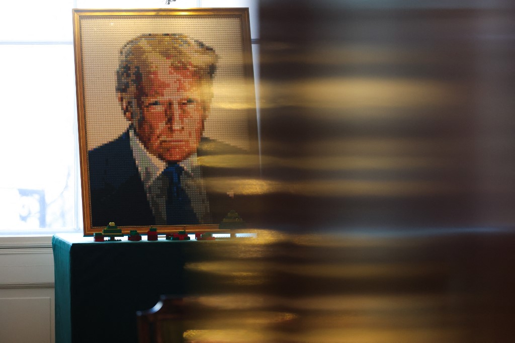 Ο Ντόναλντ Τραμπ δηλώνει πως βάζει τη «δική του ηθική» πάνω από το διεθνές δίκαιο