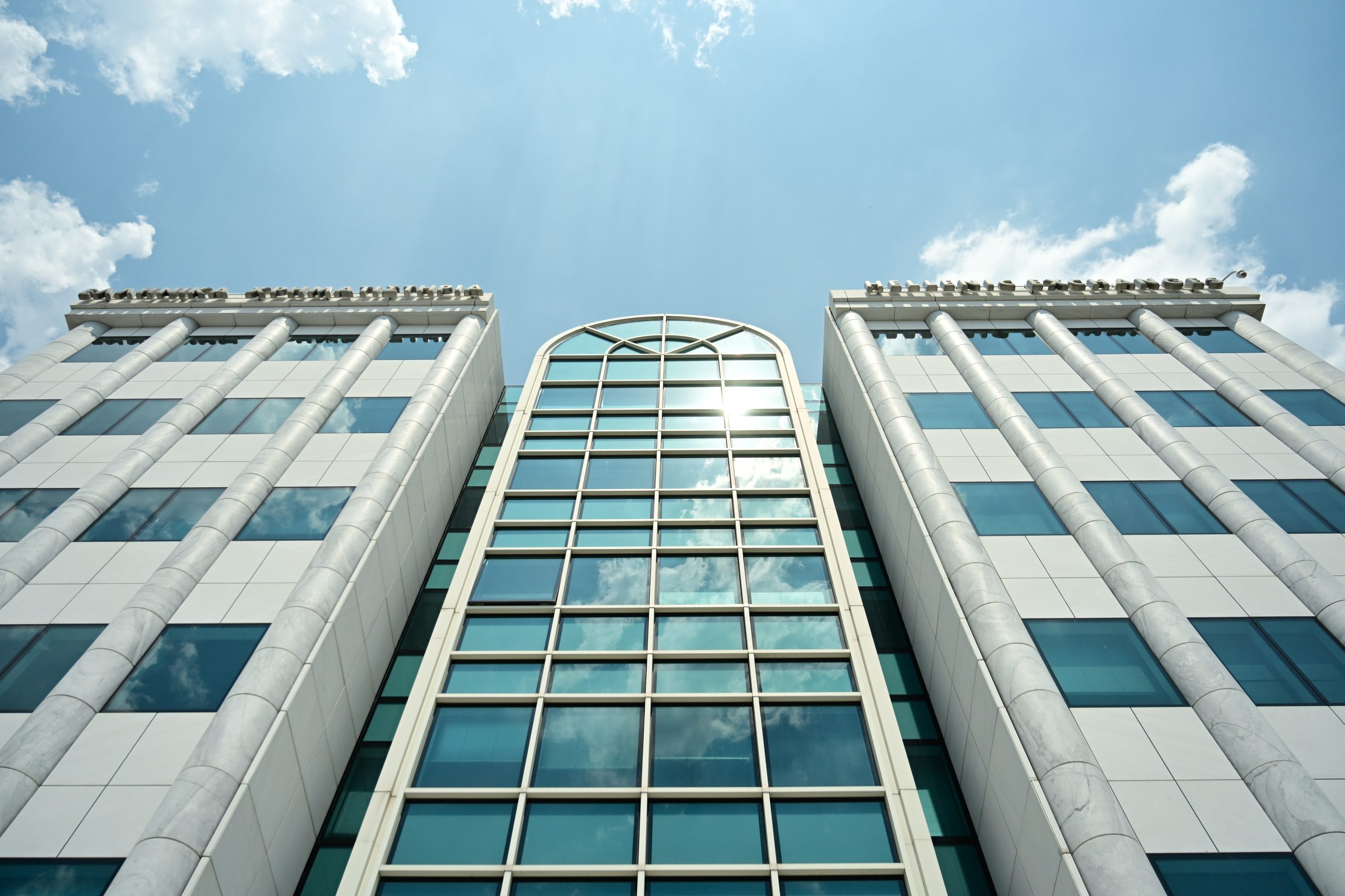 Το επόμενο στοίχημα στο Χρηματιστήριο: Τα top picks της Piraeus Securities για το 2026