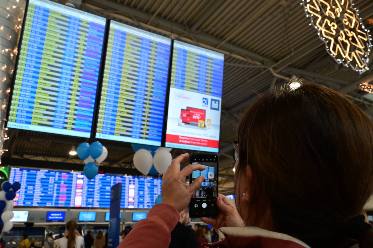 Δήμας για FIR Αθηνών: Δεν υπήρξε κίνδυνος για τις πτήσεις – Θα πέσουν κεφάλια