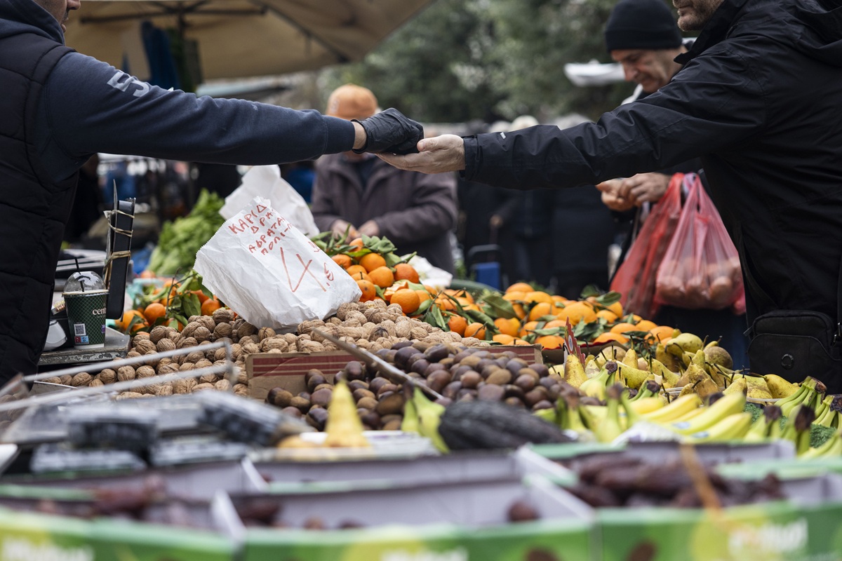 Θεοδωρικάκος: Ριζική αναμόρφωση των λαϊκών αγορών με νέο θεσμικό πλαίσιο