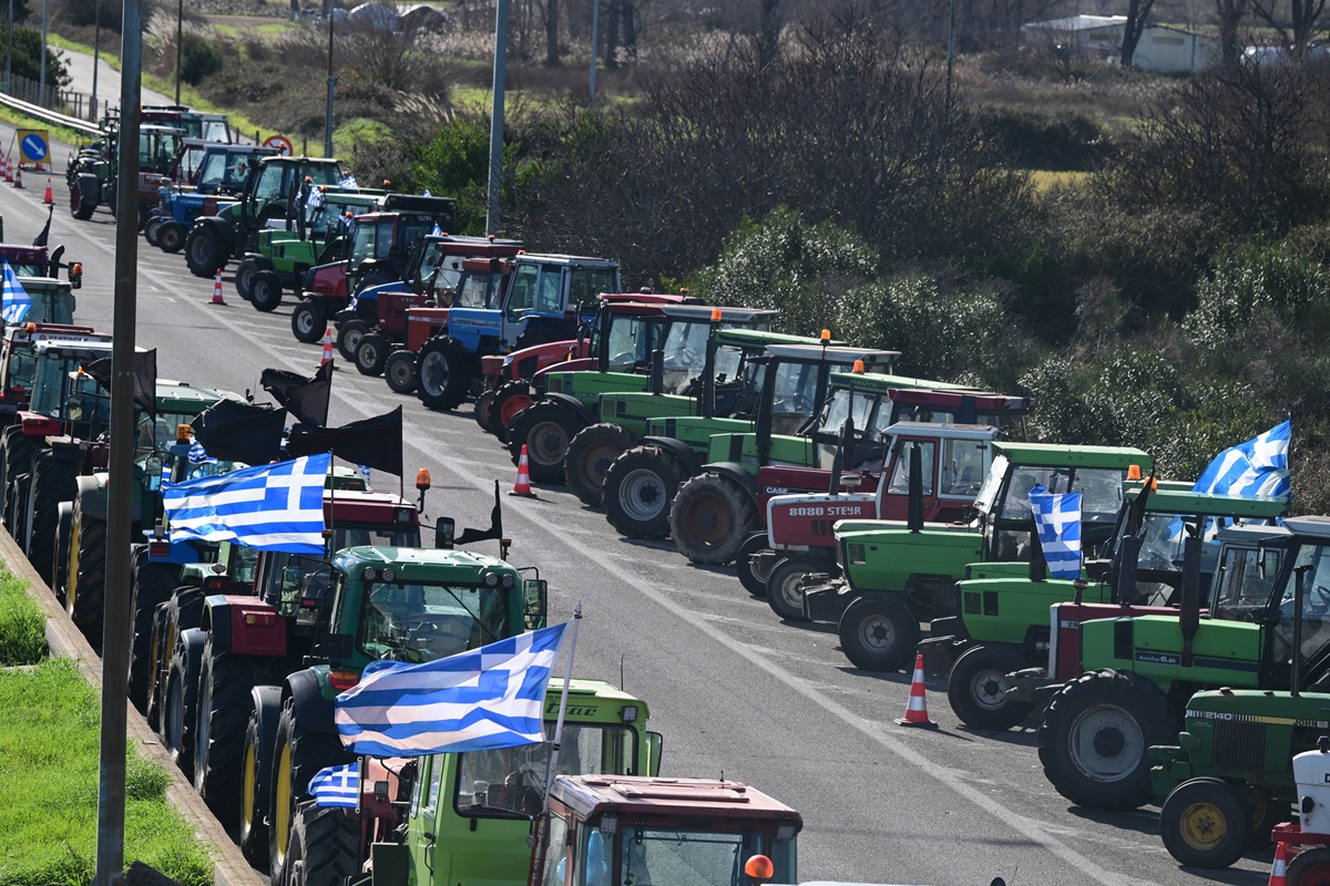 Σήμερα η Πανελλαδική σύσκεψη των αγροτών στη Νίκαια  – Τι γίνεται με τα μπλόκα