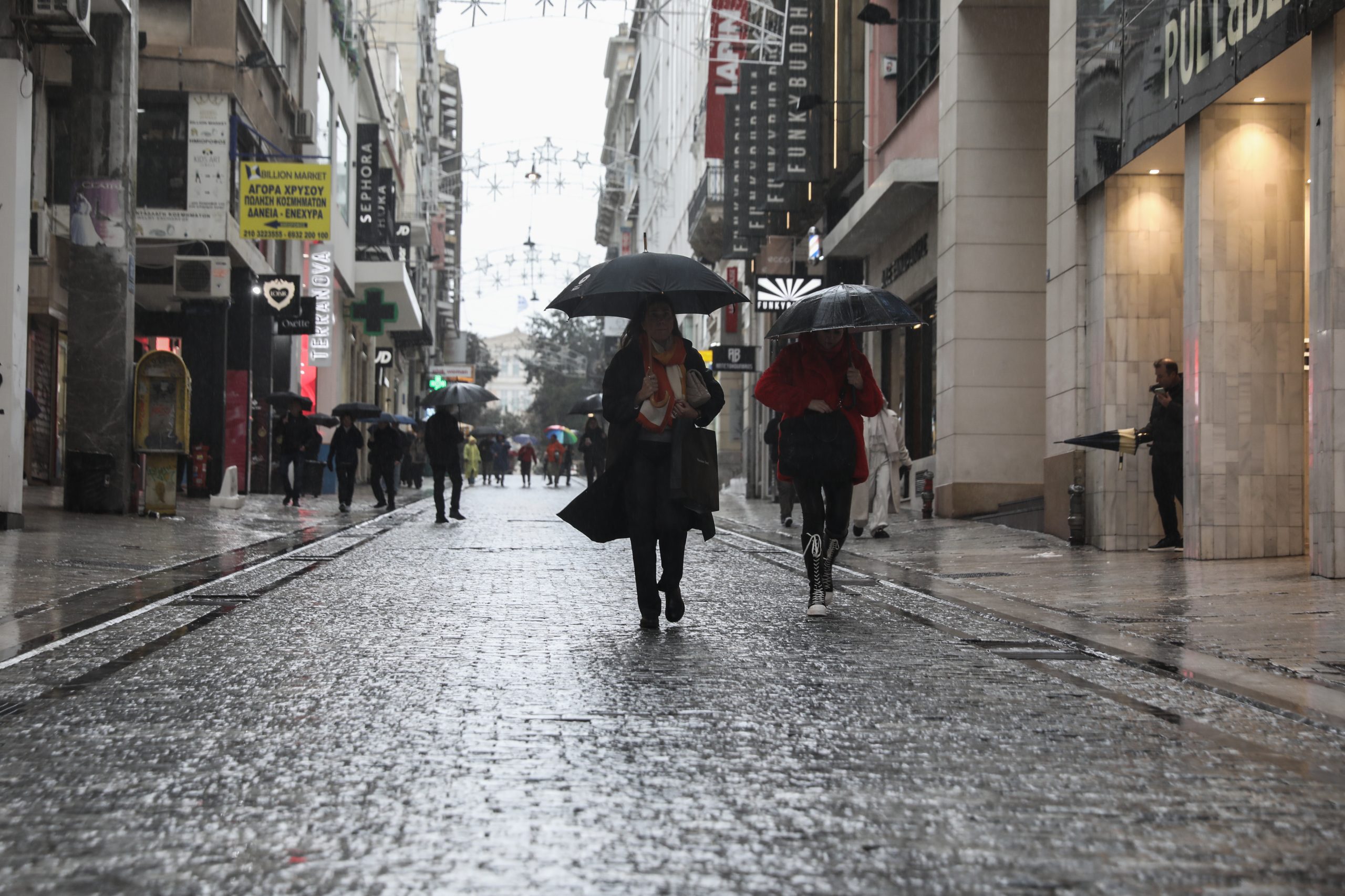 Σε «πορτοκαλί συναγερμό» η Αττική – Πώς θα κινηθεί η κακοκαιρία