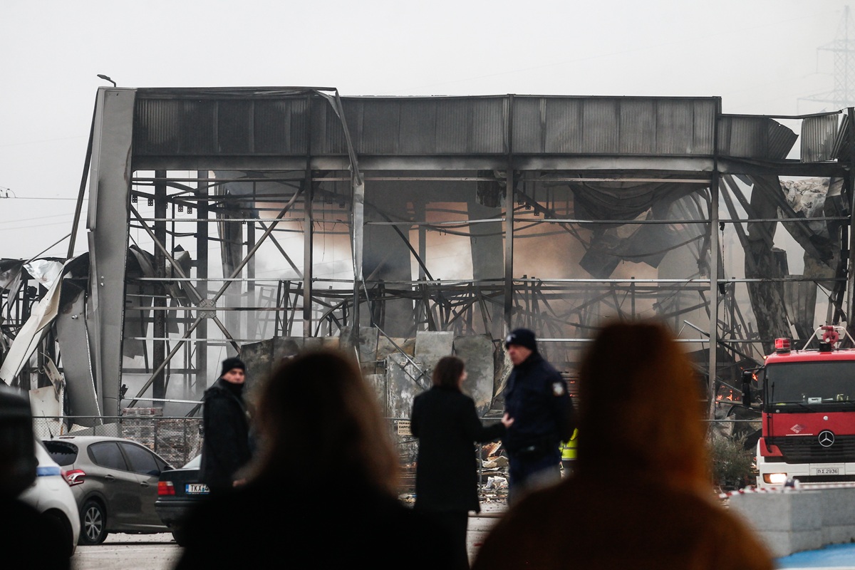 Εργοστάσιο «Βιολάντα»: Τα σενάρια για τα αίτια της τραγωδίας