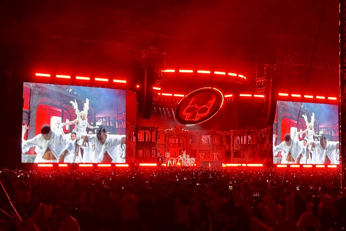 Lady Gaga: «Καταστρέφετε ζωές» – Το οργισμένο ξέσπασμα κατά της ICE σε συναυλία στο Τόκιο