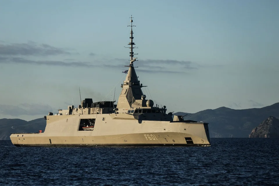 Στον Σαρωνικό η πρώτη Belharra Κίμων – Νέα εποχή για το Πολεμικό Ναυτικό (live)