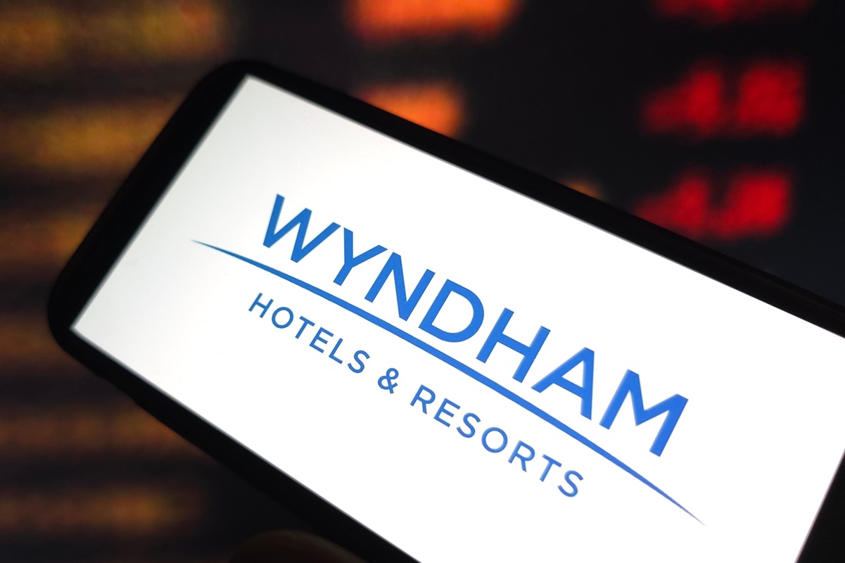 Έκθεση Wyndham: Σχεδόν όλα τα ξενοδοχεία υιοθετούν ΑΙ – Αισιοδοξία για 2026 παρά τις προκλήσεις