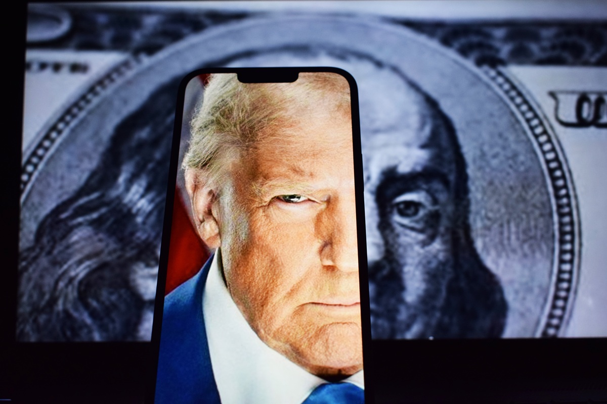 Γιατί οι αγορές πανικοβάλλονται κάθε φορά που μιλά ο Ντόναλντ Τραμπ