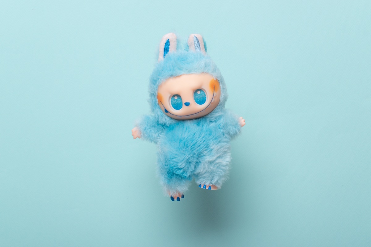 Πίσω από τη μανία των Labubu: Καταγγελίες για ανήλικους εργάτες στην Κίνα