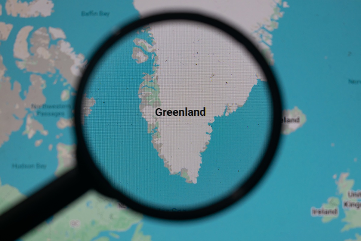 Πύραυλοι, εξορύξεις και ΝΑΤΟ: Τι προβλέπει το deal Τραμπ για τη Γροιλανδία