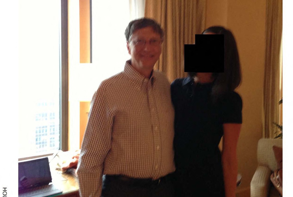 Σκάνδαλο Επστάιν: Τι απαντά ο Μπιλ Γκέιτς για τα emails που τον «καίνε»