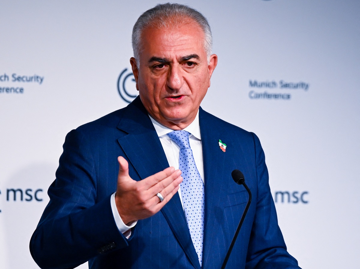 Ιράν: Ο γιος του τελευταίου Σάχη ζητά στρατιωτική δράση των ΗΠΑ αντί διαπραγματεύσεων