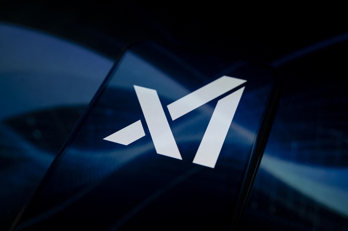 Έλον Μασκ: Από τις παραιτήσεις στην xAI σε εργοστάσιο στη Σελήνη – Το σχέδιο των 1,25 τρισ. δολαρίων