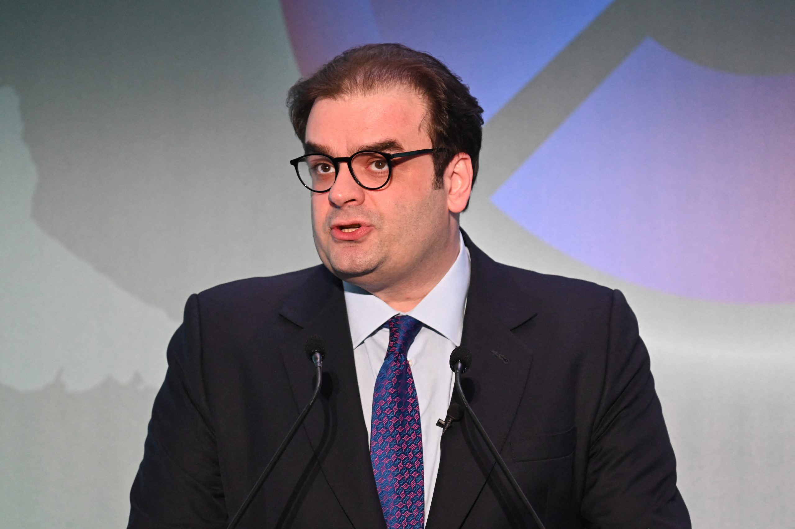 Πιερρακάκης: Το ευρώ ως όπλο απέναντι στις γεωοικονομικές προκλήσεις