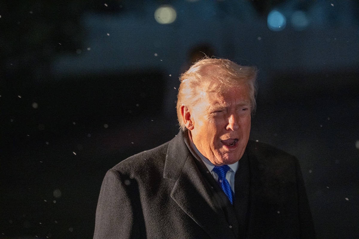 Τραμπ: «Πολύ καλές» οι συνομιλίες σε δύο μέτωπα – Ιράν και ουκρανικό