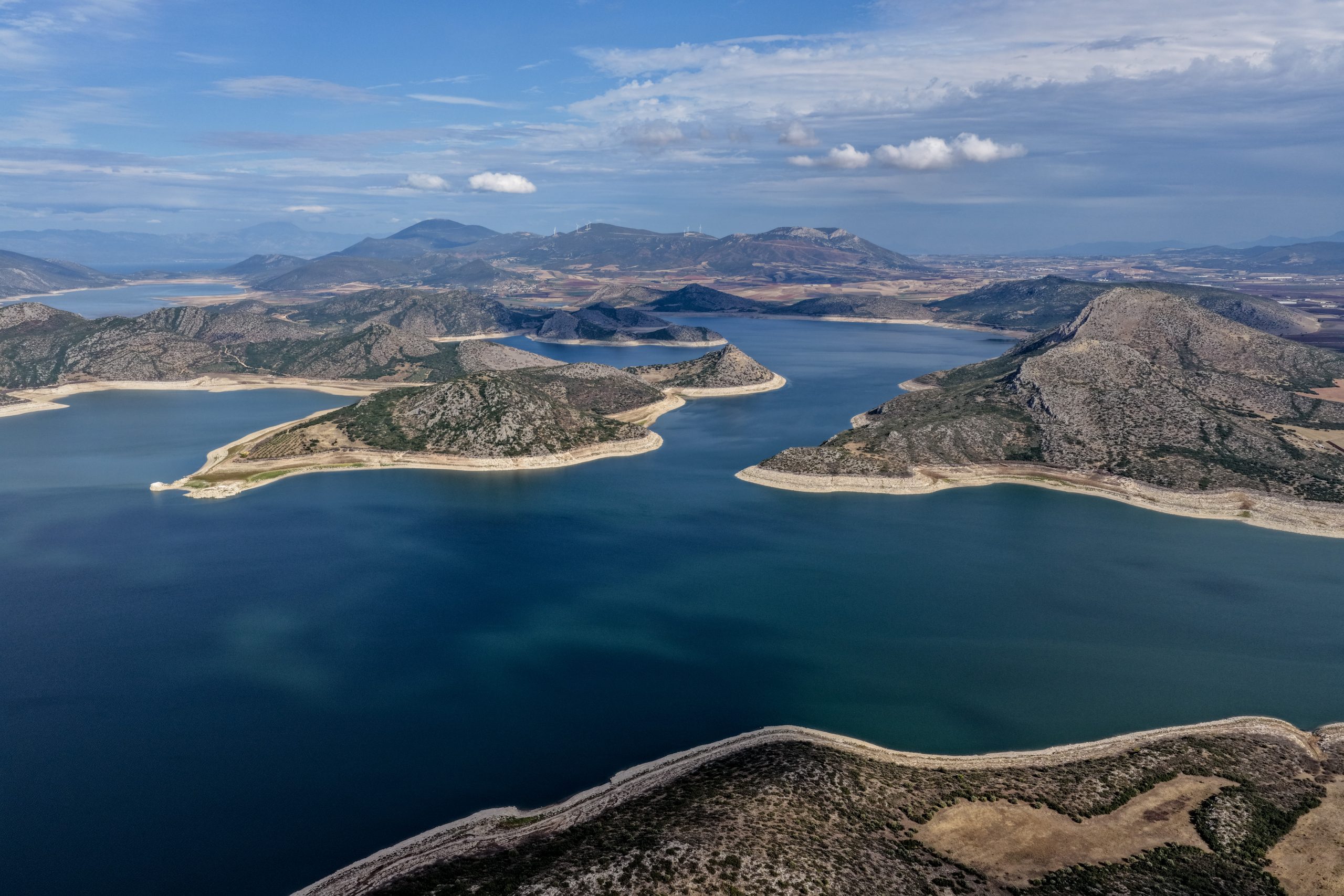 Λειψυδρία: Κρίση νερού στην Αττική – Συνεχίζουν να μειώνονται τα αποθέματα παρά τις βροχές
