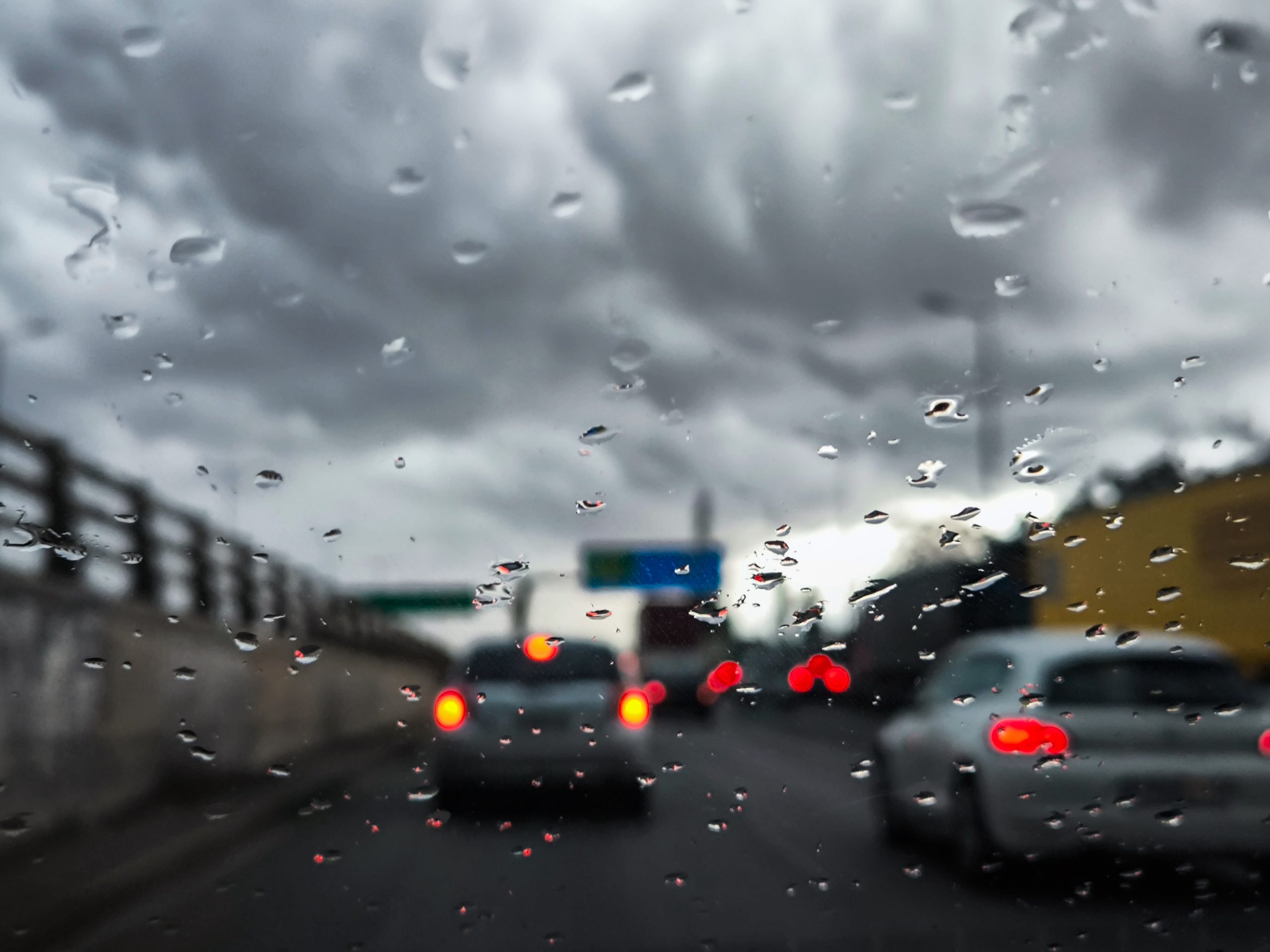 Καθαρά Δευτέρα: Με κακοκαιρία η έξοδος των εκδρομέων – Καταιγίδες και ισχυροί άνεμοι  8 μποφόρ