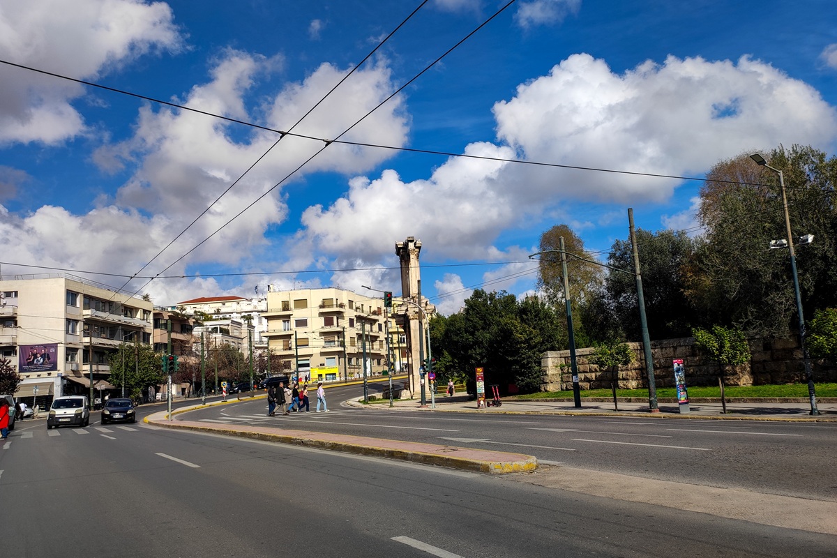 Καιρός: Σάββατο με καταιγίδες στα δυτικά και υψηλές θερμοκρασίες