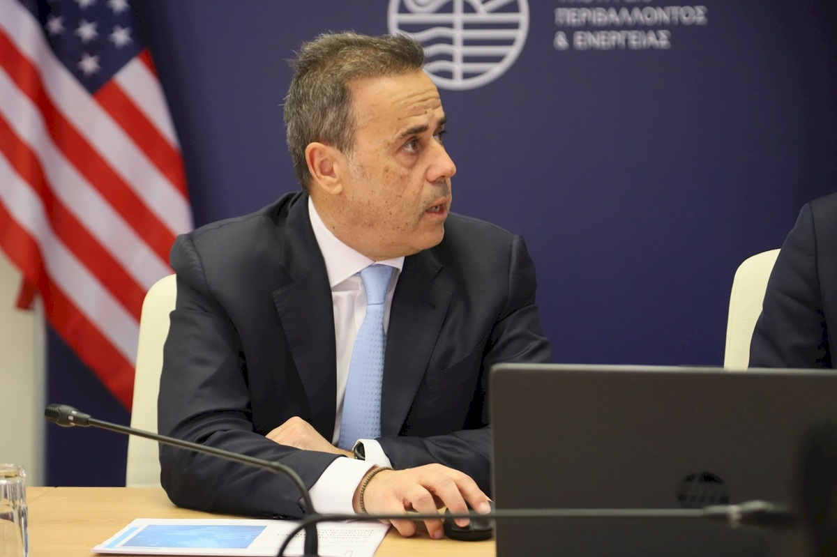 Παπασταύρου για Κάθετο Διάδρομο: «Η Ελλάδα μετατρέπει τη γεωγραφία της σε γεωπολιτική δύναμη»