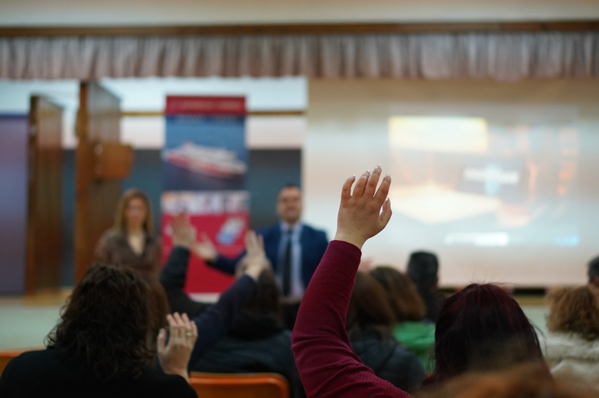 Blue Star Ferries: Διήμερη εκπαιδευτική δράση στη Μυτιλήνη για την αντιμετώπιση του Cyber Bullying και της νεανικής βίας