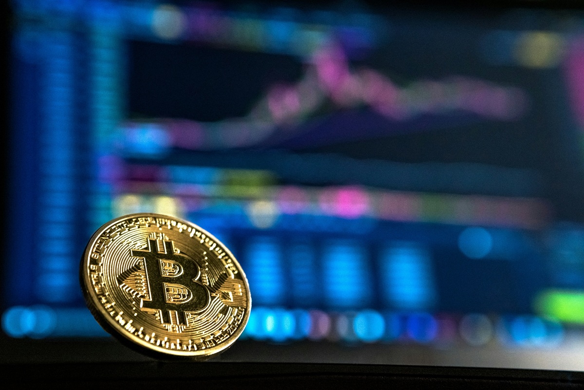 Bitcoin: Η πτωτική πορεία «σβήνει» όλα τα κέρδη της εποχής Trump 2.0