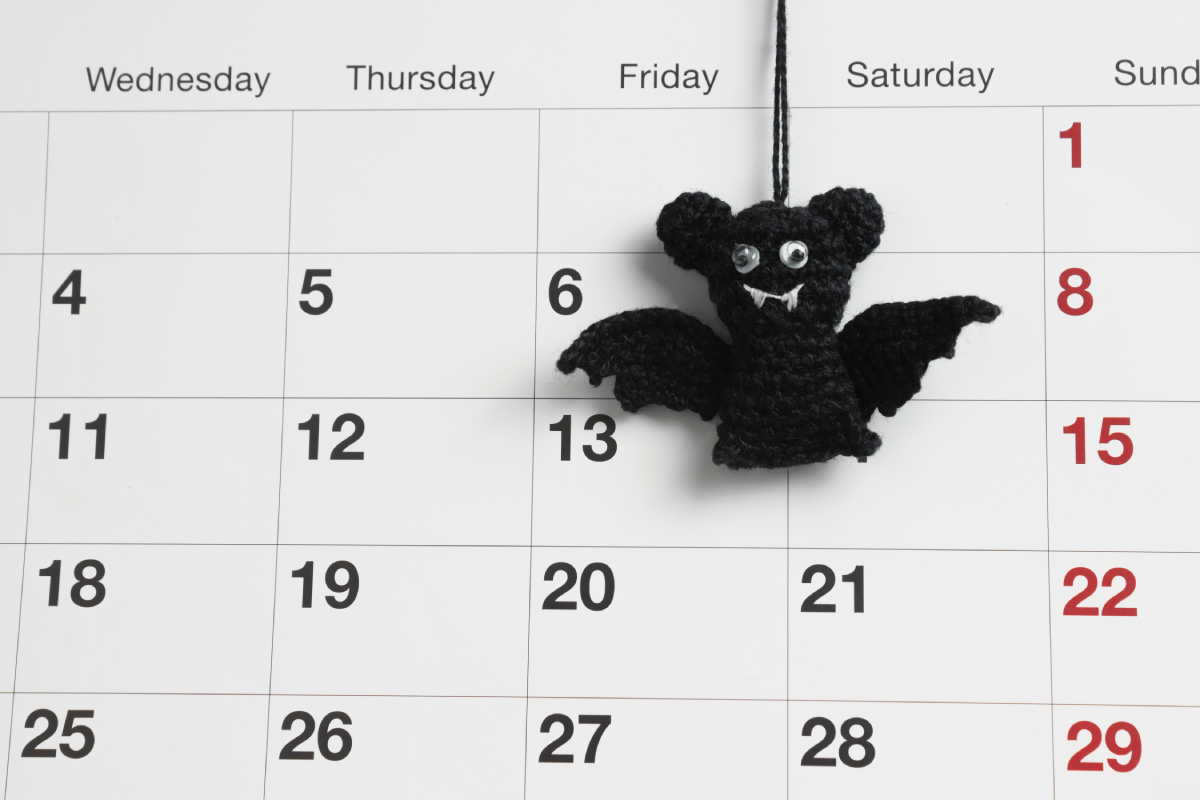 Πόσες Παρασκευές και 13 έχει το 2026; Γιατί θεωρείται γρουσούζικη ημέρα