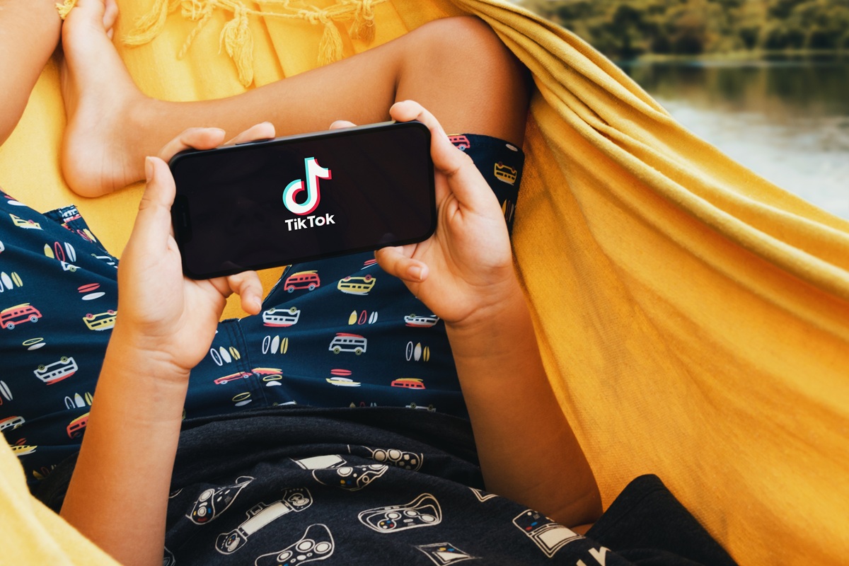 TikTok: Η Κομισιόν βλέπει κίνδυνο εθισμού για παιδιά και εφήβους