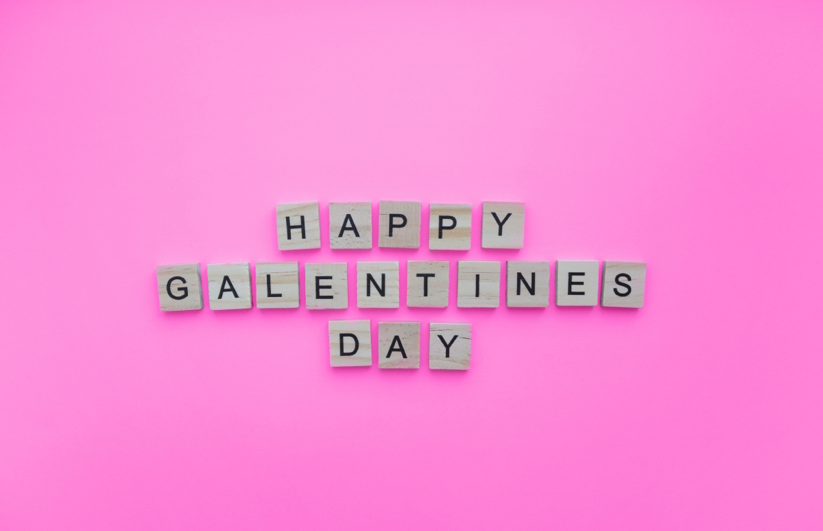 Galentine’s Day: Τι είναι και γιατί οι γυναίκες την προτιμούν από το Valentine’s