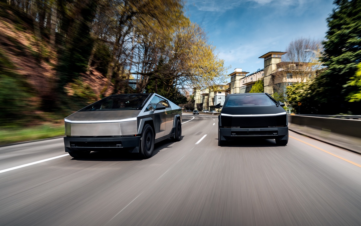 Cybertruck παραλίγο να εκτινάξει βρέφος στον αυτοκινητόδρομο