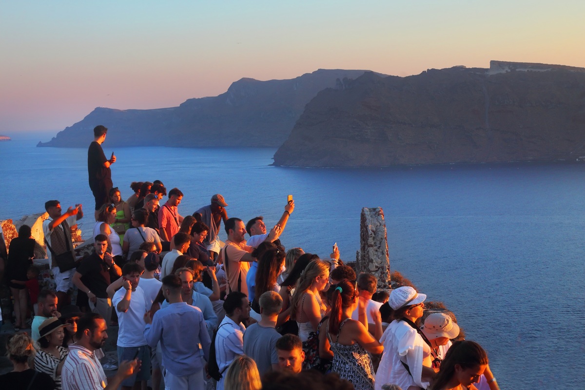 ΙΝΣΕΤΕ: Πώς ο ελληνικός τουρισμός «ξεκλειδώνει» την Ασία – Η κατάταξη και οι ανταγωνιστές