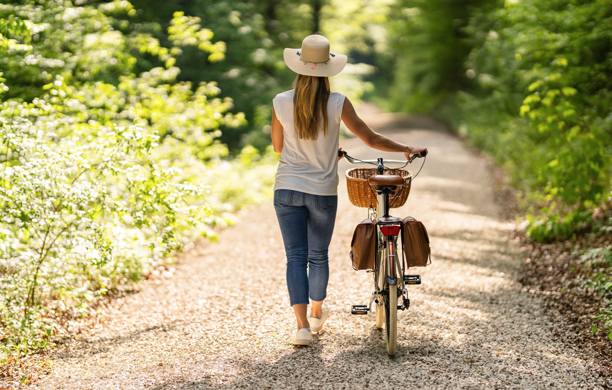 Ποδήλατο vs περπάτημα: Ποια άσκηση είναι πιο ευργετική για το ανθρώπινο σώμα;
