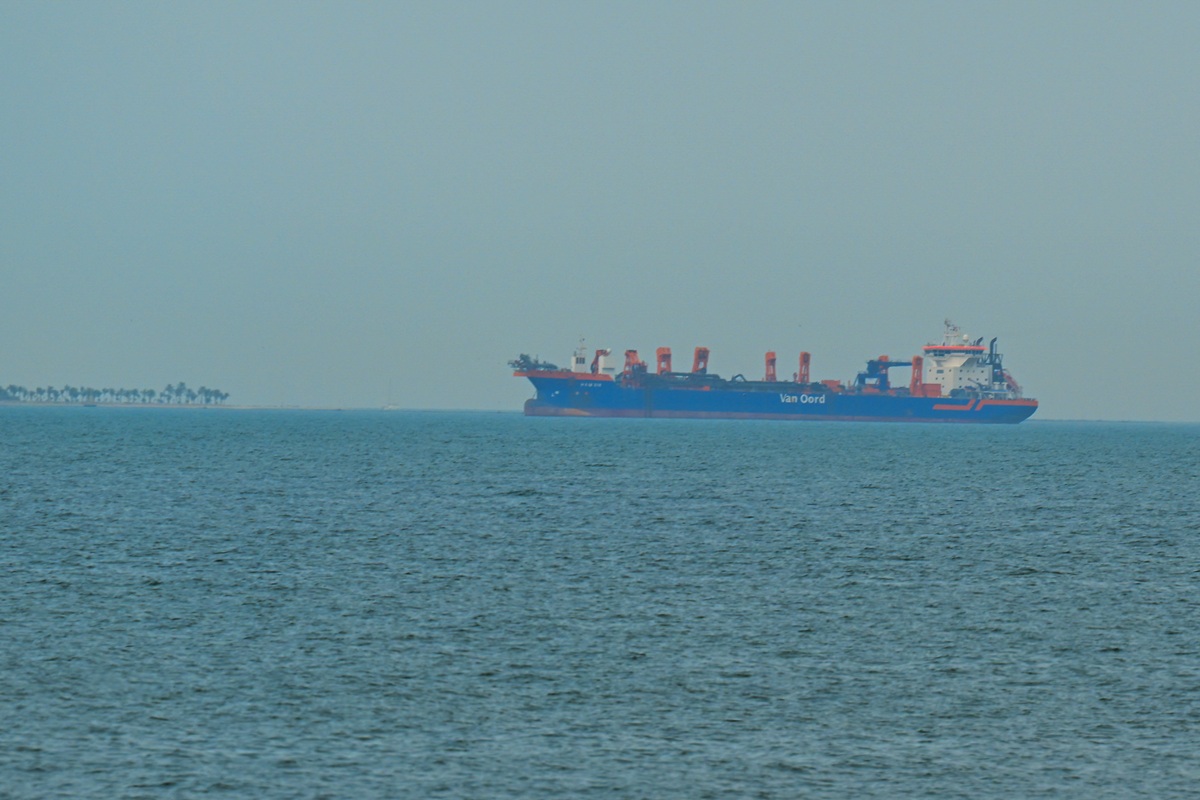 Στενά του Ορμούζ: Το κόστος ασφάλισης των πλοίων αυξήθηκε 12 φορές λόγω του πολέμου