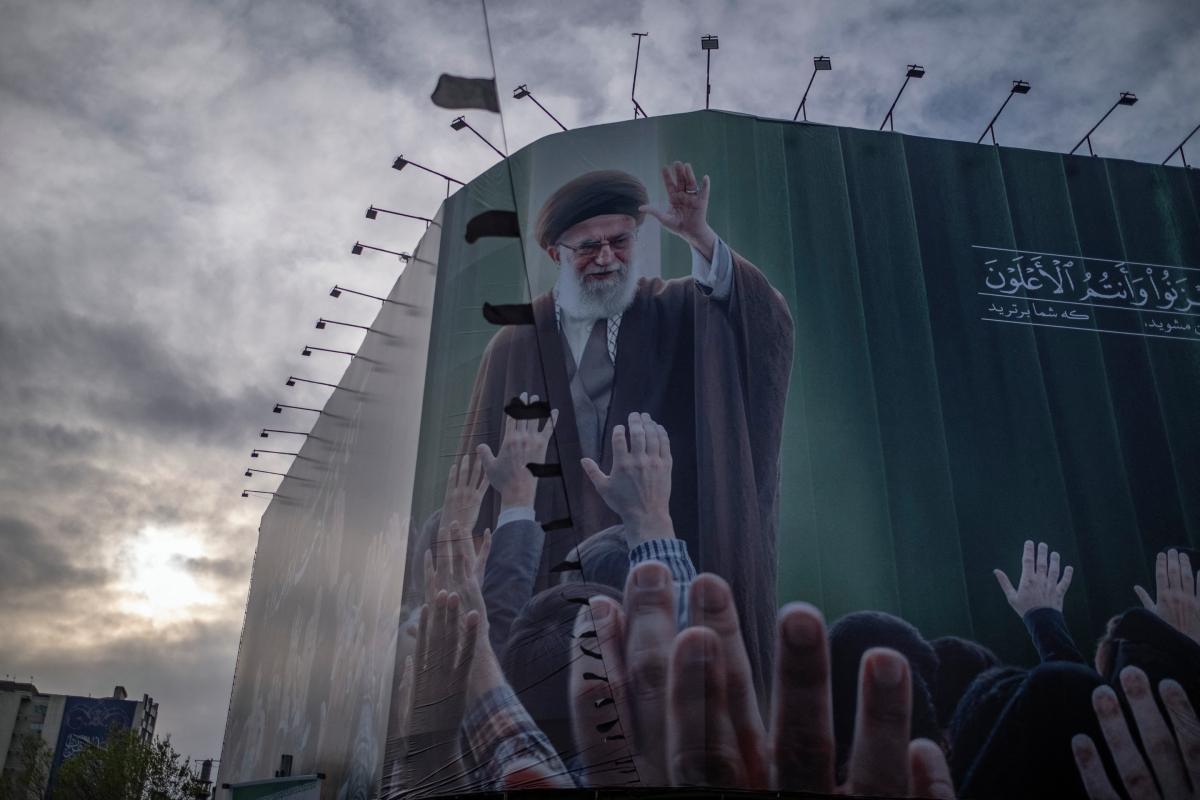 Νέος ανώτατος ηγέτης του Ιράν: Η Συνέλευση των Ειδικών όρισε διάδοχο του Αλί Χαμεινεΐ