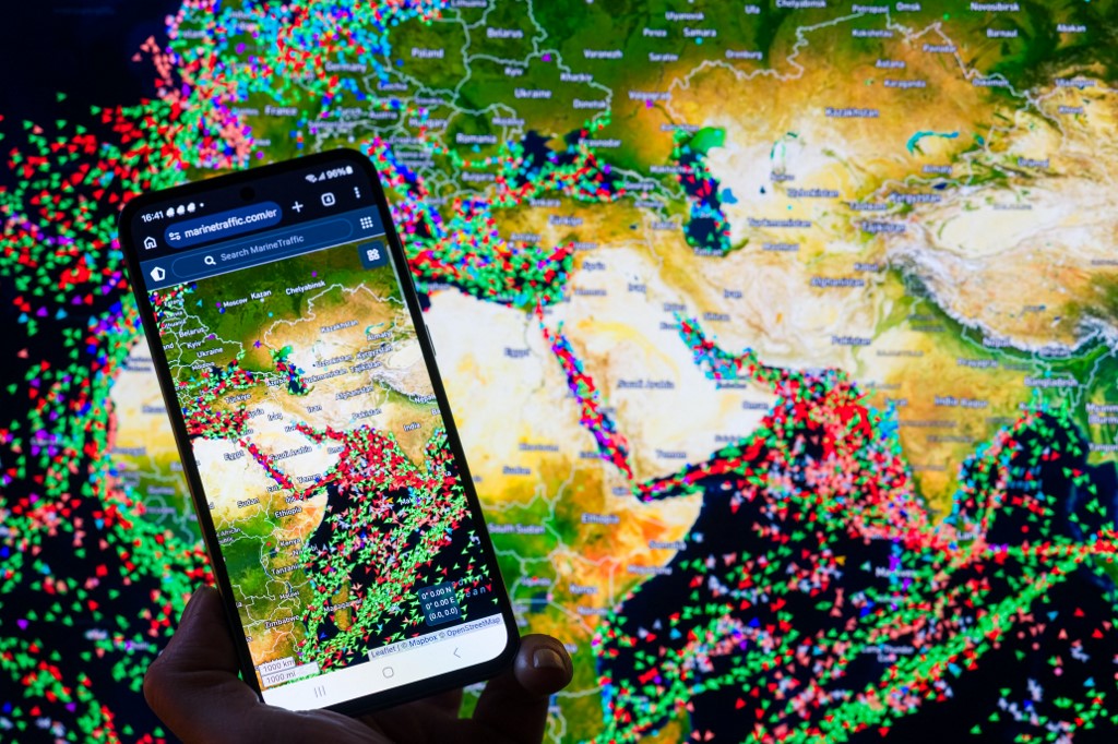 Το σχέδιο Τραμπ για συμμαχία στο Ορμούζ και οι… αποστάσεις των συμμάχων