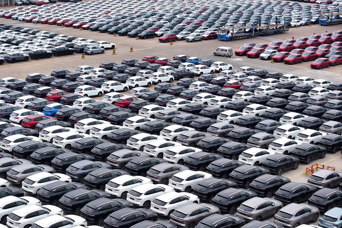 Μέση Ανατολή: Το γεωπολιτικό ντόμινο που «παραλύει» την παγκόσμια αυτοκινητοβιομηχανία