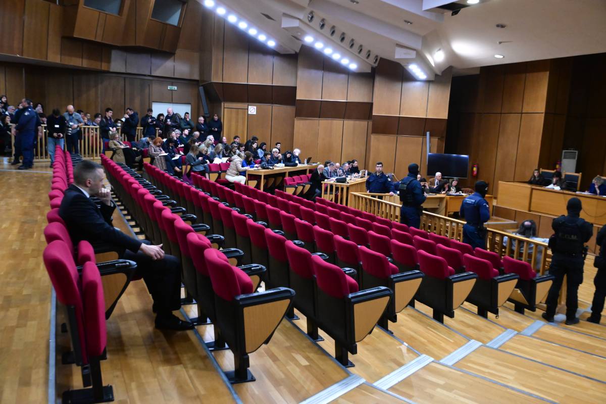 Δίκη για Χρυσή Αυγή: Ένοχοι και οι 42 κατηγορούμενοι