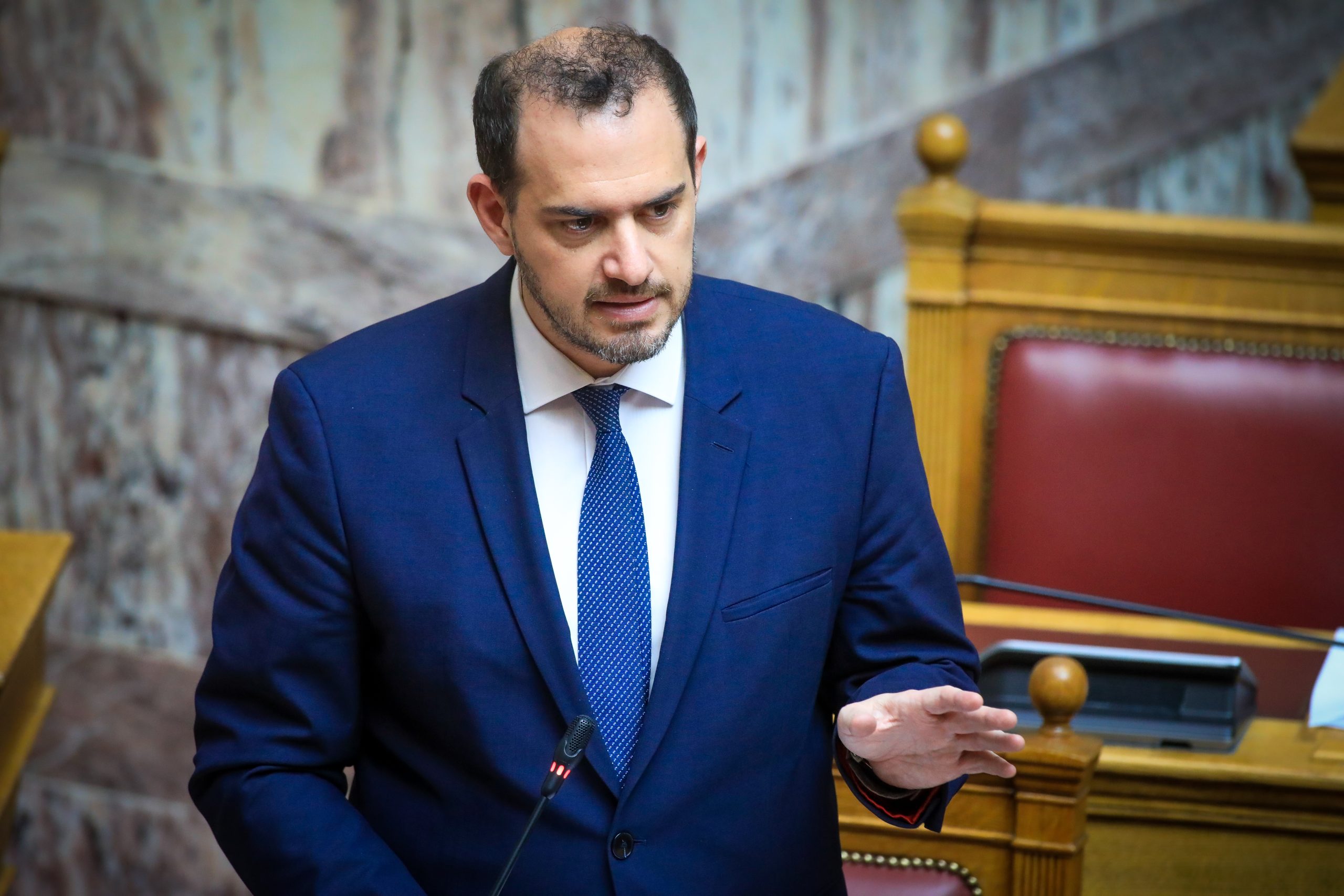 Κώτσηρας: Φοροελαφρύνσεις έως 50% – Τι αλλάζει σε δηλώσεις, τεκμήρια και ΕΝΦΙΑ