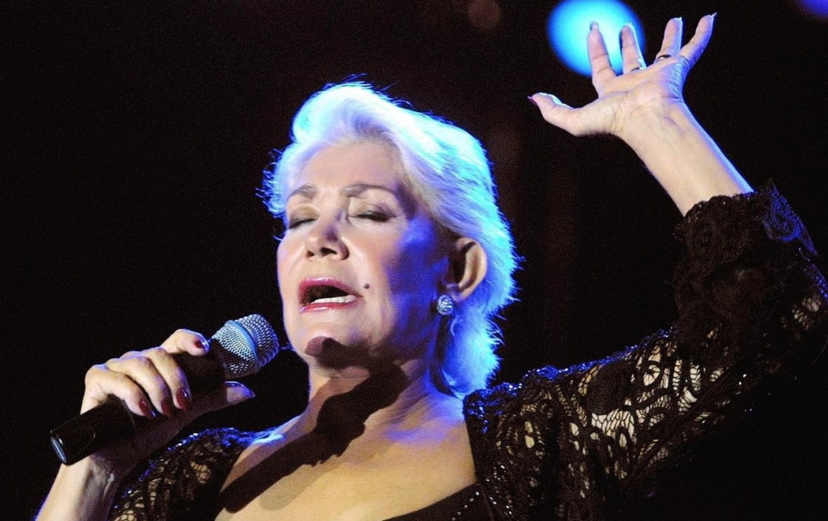 Σίγησε η φωνή της Μαρινέλλας