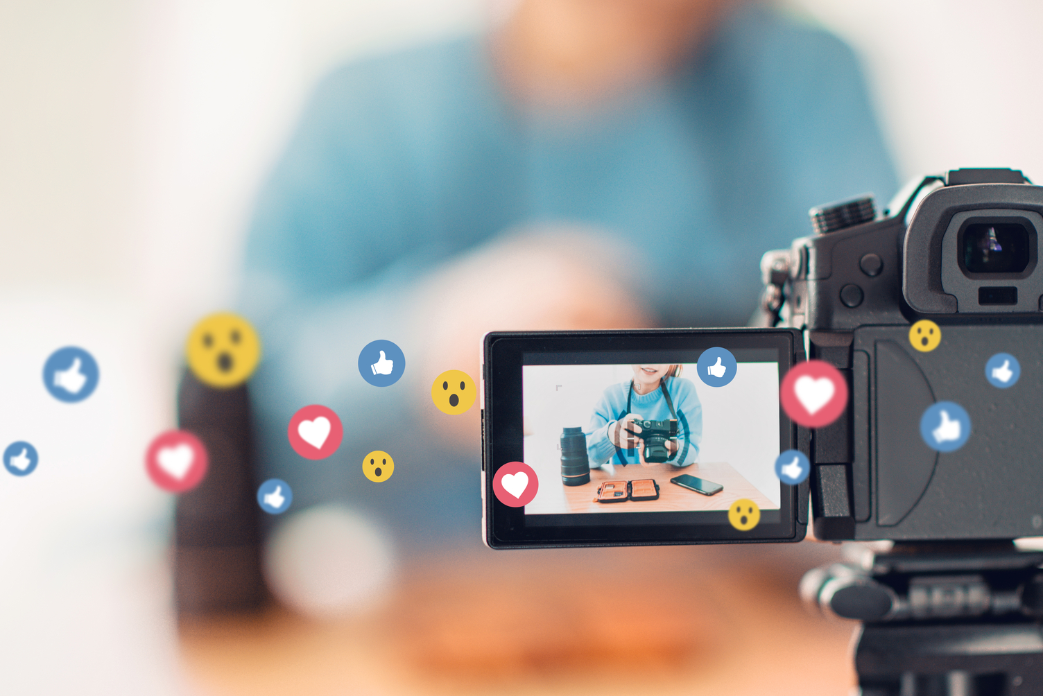 Η AI αλλάζει τα social media – Οι influencers ανησυχούν για το μέλλον τους