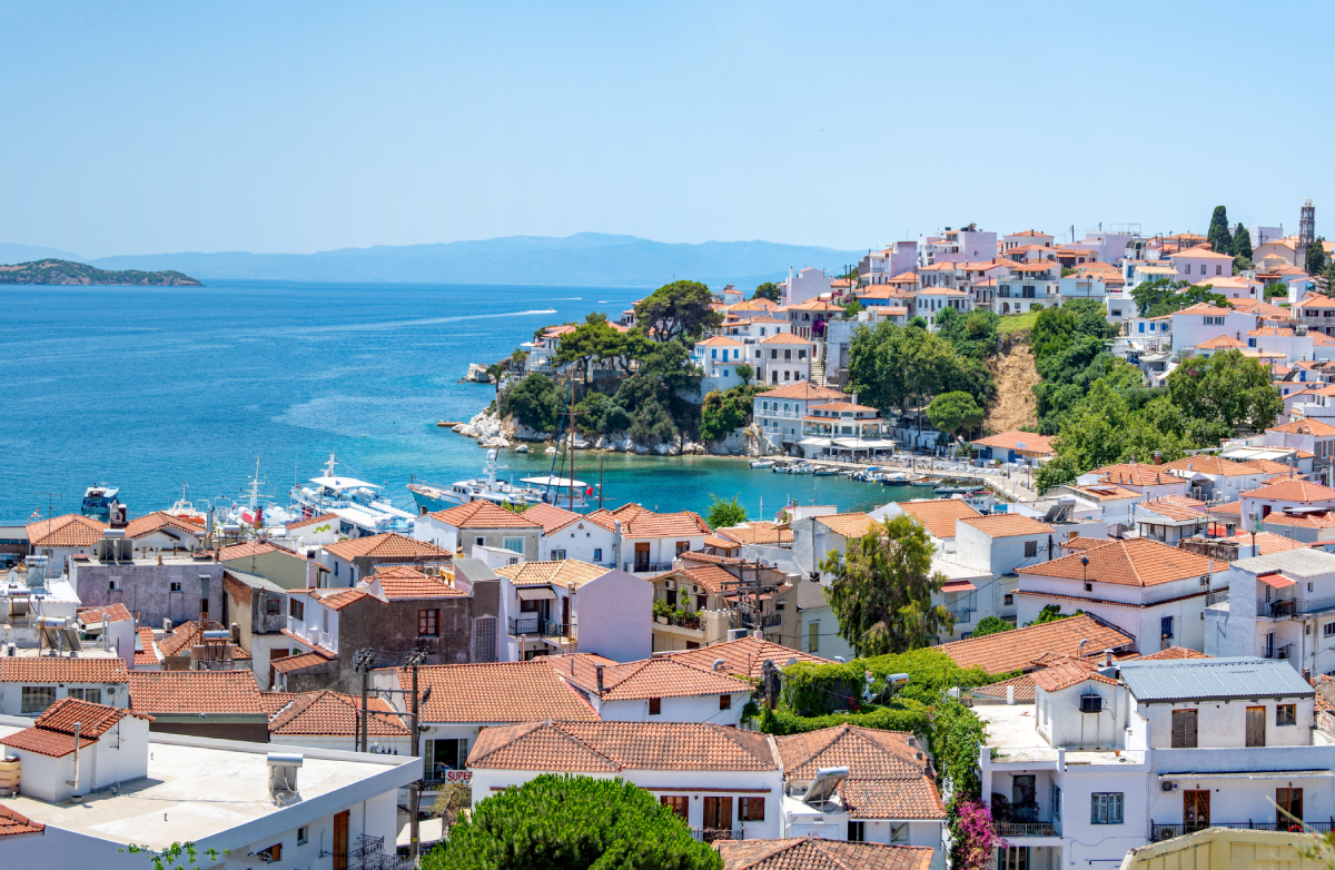 Σκιάθος: Το Πρώτο Ελληνικό Νησί με Τουρισμό Φιλικό στον Αυτισμό