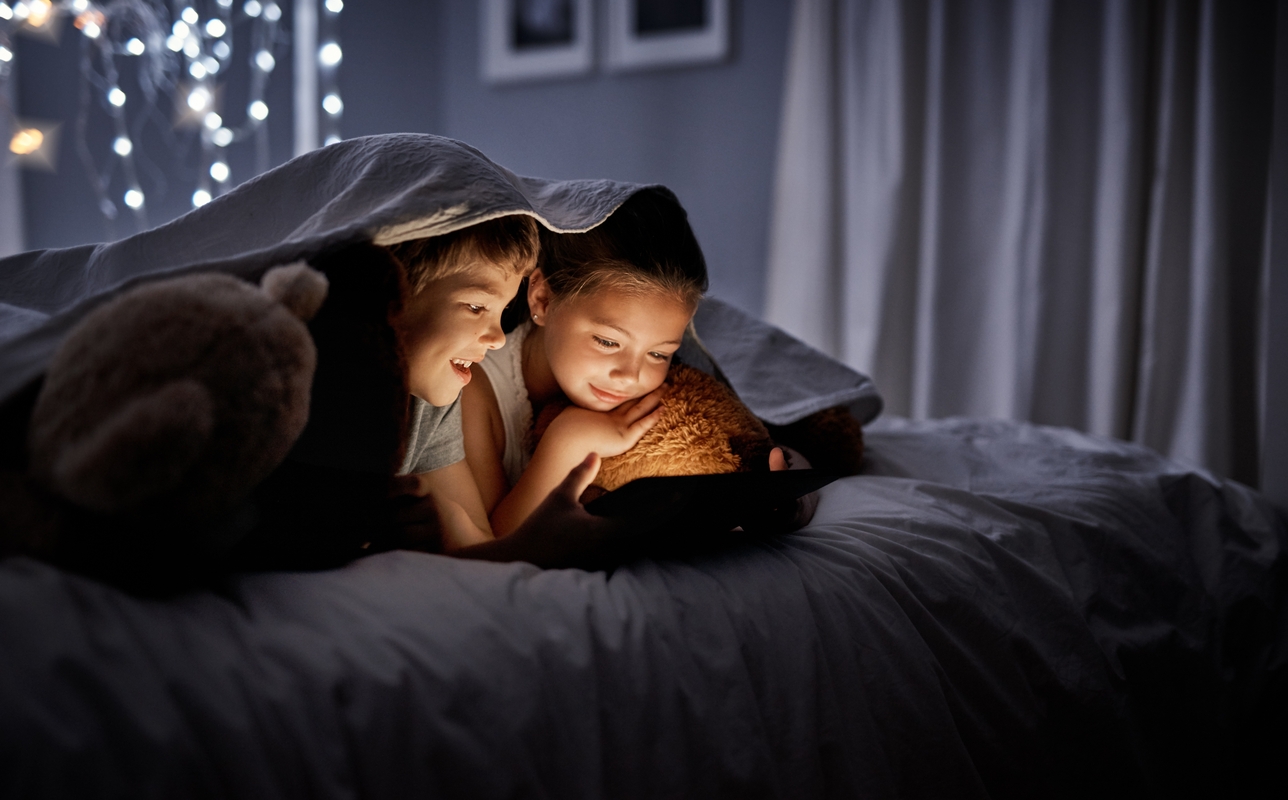 Πώς οι CEOs της τεχνολογίας μεγαλώνουν τα παιδιά τους στην εποχή των social media και του AI