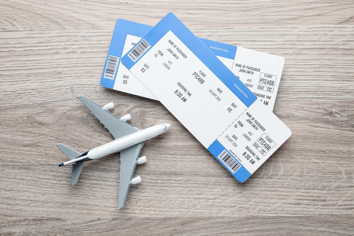 Αεροπορικά εισιτήρια: Έρχονται αυξήσεις τιμών λόγω πετρελαίου και πολέμου στο Ιράν