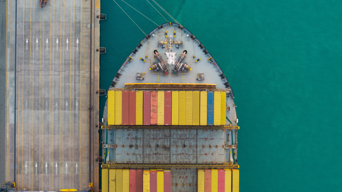 Ελλάδα–ΗΠΑ: Σταθερές εξαγωγές το 2025 παρά τους δασμούς – Κλειδί ενέργεια και τουρισμός