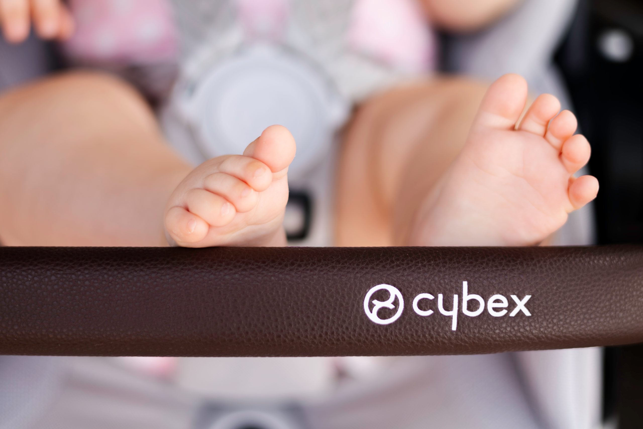 CYBEX: Καινοτομεί με το Sirona Ti, επαναπροσδιορίζοντας την ασφάλεια και την άνεση σε κάθε διαδρομή