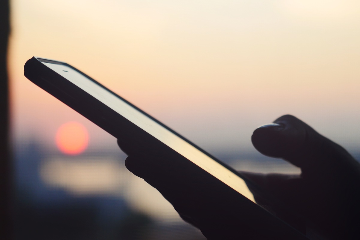 Αυστραλία: Πώς τα νέα ηλικιακά όρια στο διαδίκτυο εκτοξεύουν τη χρήση VPN