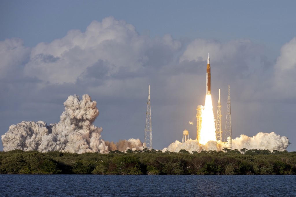 Artemis II: Η NASA επιστρέφει στη Σελήνη μετά από 50 χρόνια – Εντυπωσιακές εικόνες