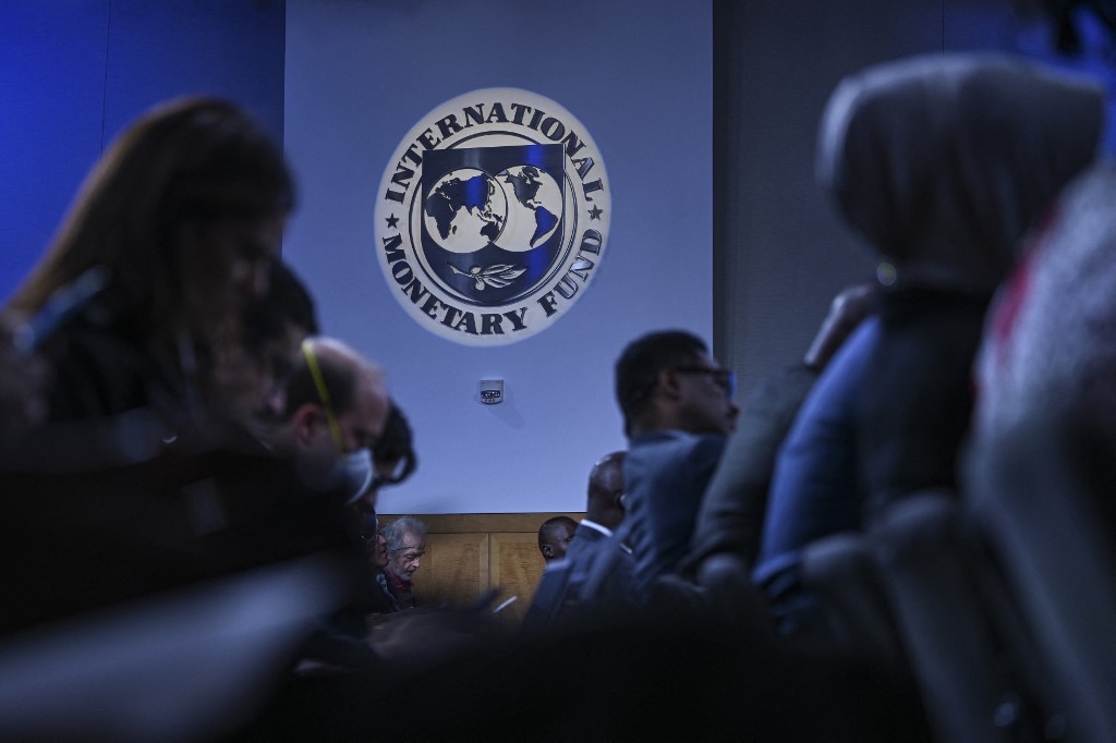 Γιατί ΔΝΤ και Παγκόσμια Τράπεζα ανησυχούν για μια… τέλεια καταιγίδα