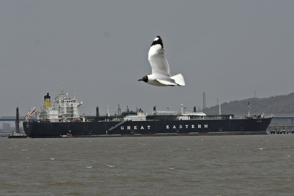 Ιράν: Η Τεχεράνη ανοίγει τα Στενά του Ορμούζ για τα πλοία με «απαραίτητα αγαθά»