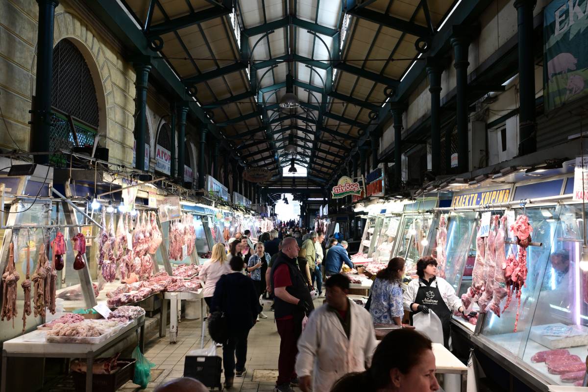 Πάσχα 2026: Επάρκεια στην αγορά, αλλά φρένο από το πορτοφόλι – Το νέο τοπίο στα αμνοερίφια