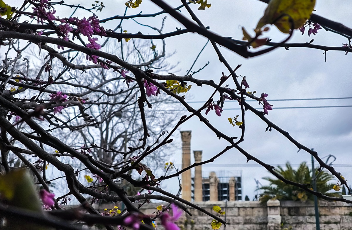 Άστατος ο καιρός το Σαββατοκύριακο – Πώς θα κυλήσει η Μεγάλη Εβδομάδα