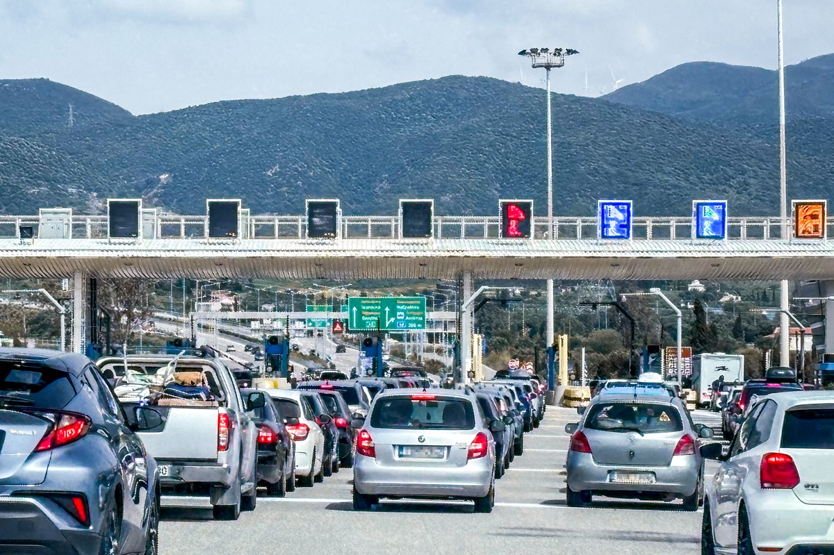 Δεύτερο κύμα επιστροφής εκδρομέων προς Αθήνα: Πού καταγράφεται αυξημένη κίνηση μετά το Πάσχα